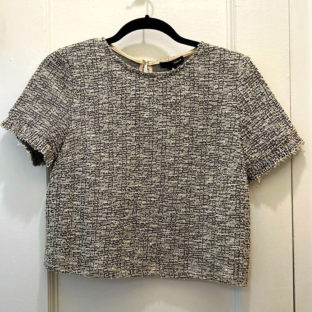 NWT- Aqua Short Sleeved Stretch Knit Top